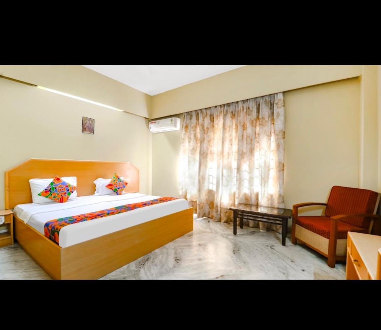 Hotel Sri Sathya Sai Bangalore Ngoại thất bức ảnh